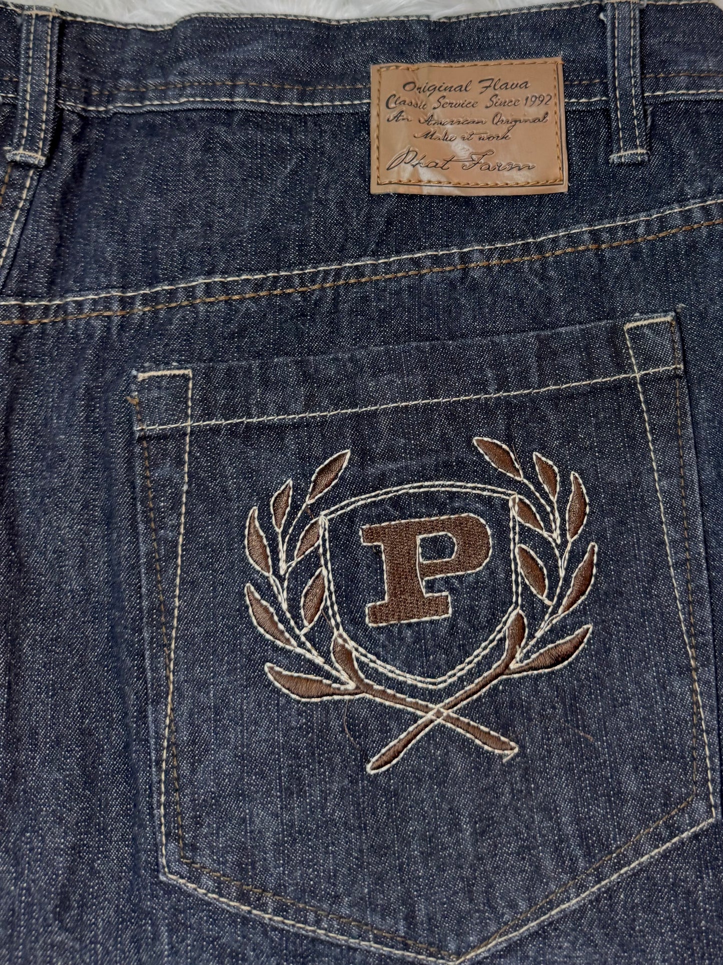 Jean Phat Farm – Brodé P Crest / Denim Brut Vintage - Taille FR 50