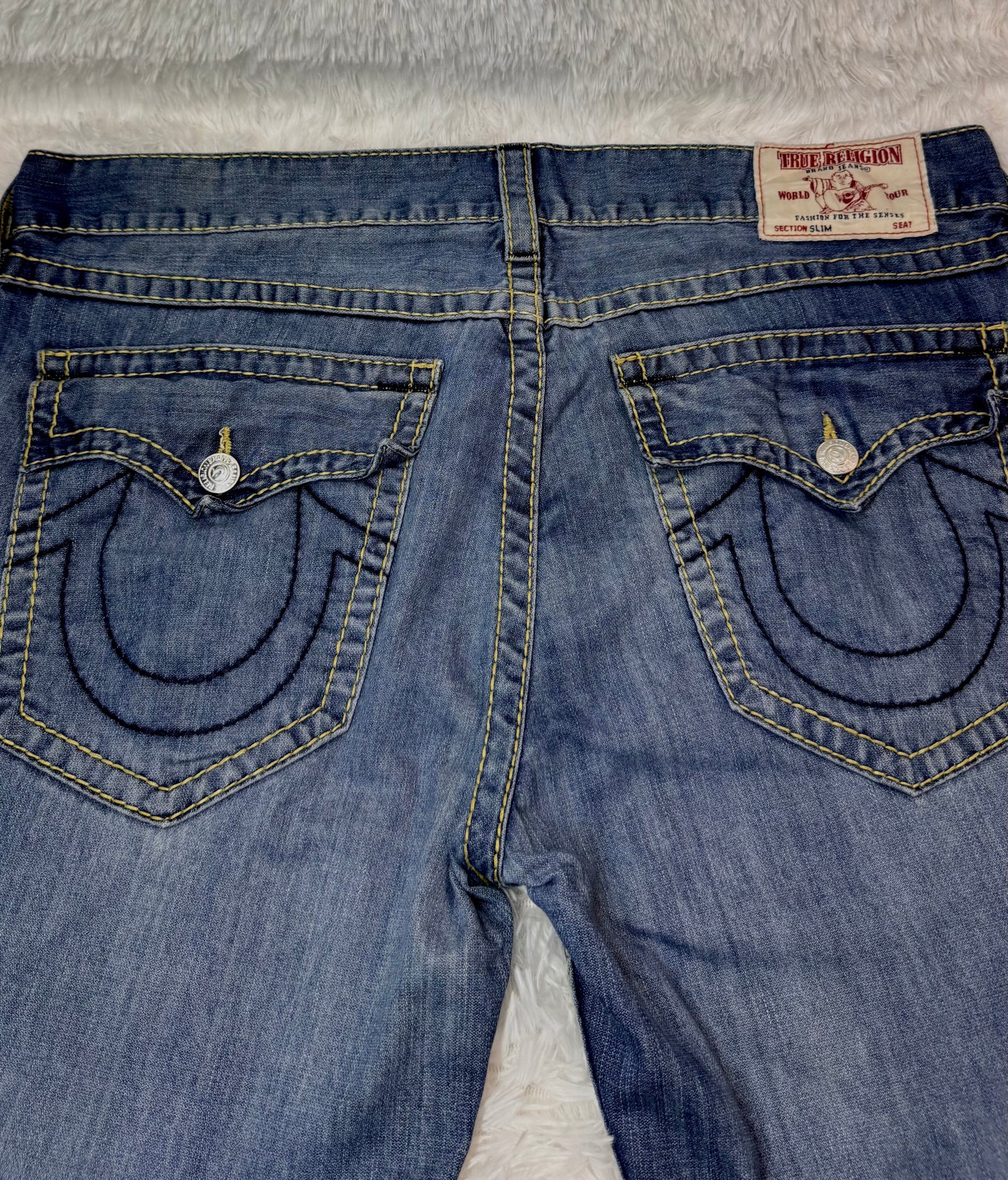 Jean True Religion “Section Slim” bleu moyen – made in Mexico (Taille FR 50)