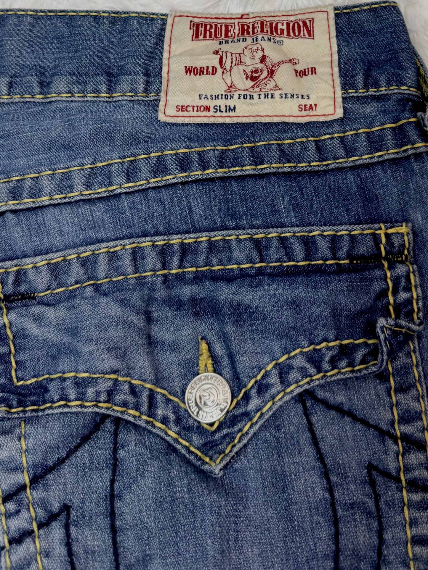 Jean True Religion “Section Slim” bleu moyen – made in Mexico (Taille FR 50)