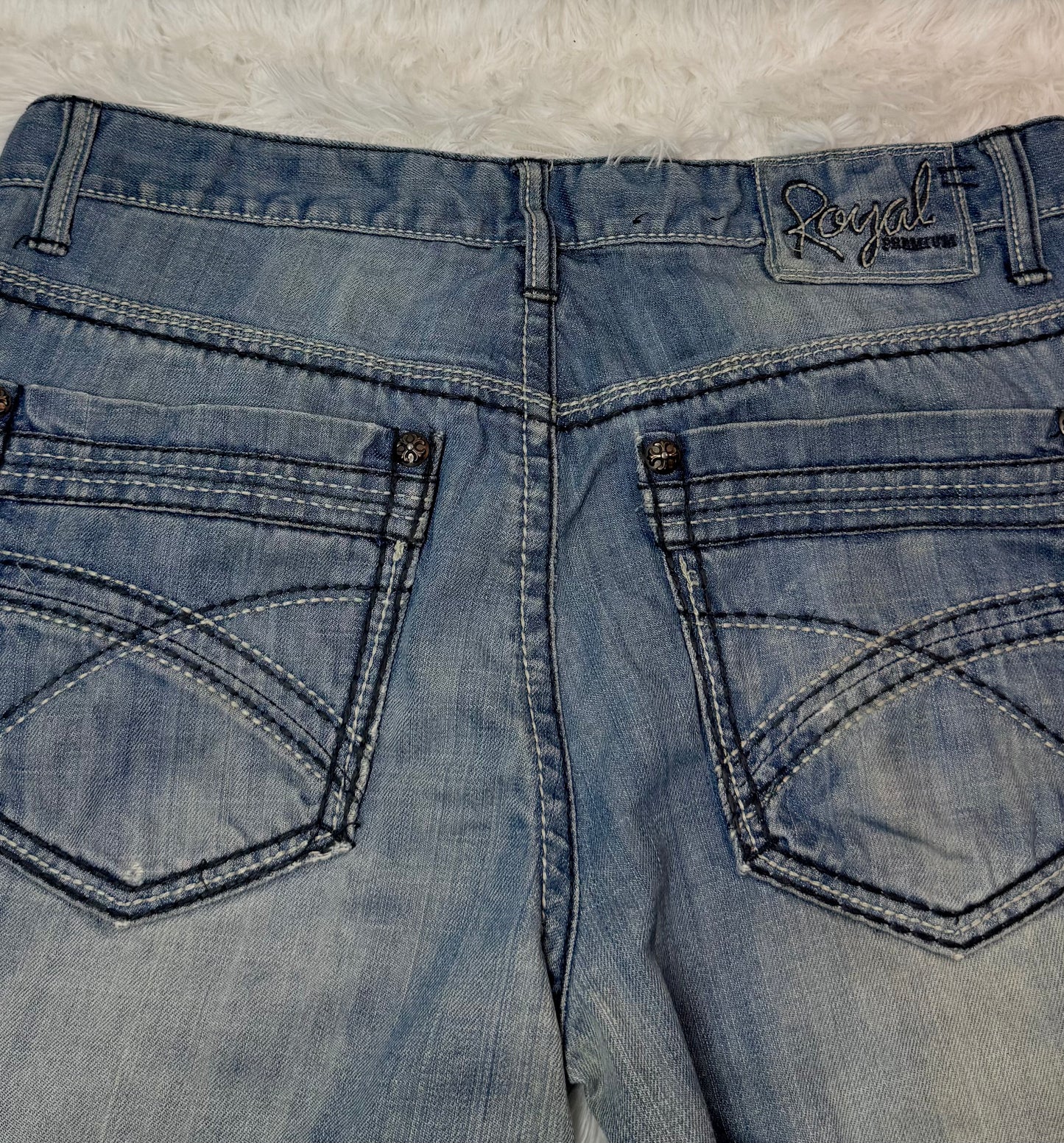 Jean Royal Premium – Délavage Bleu Moyen – Détails Brodés - Taille 44