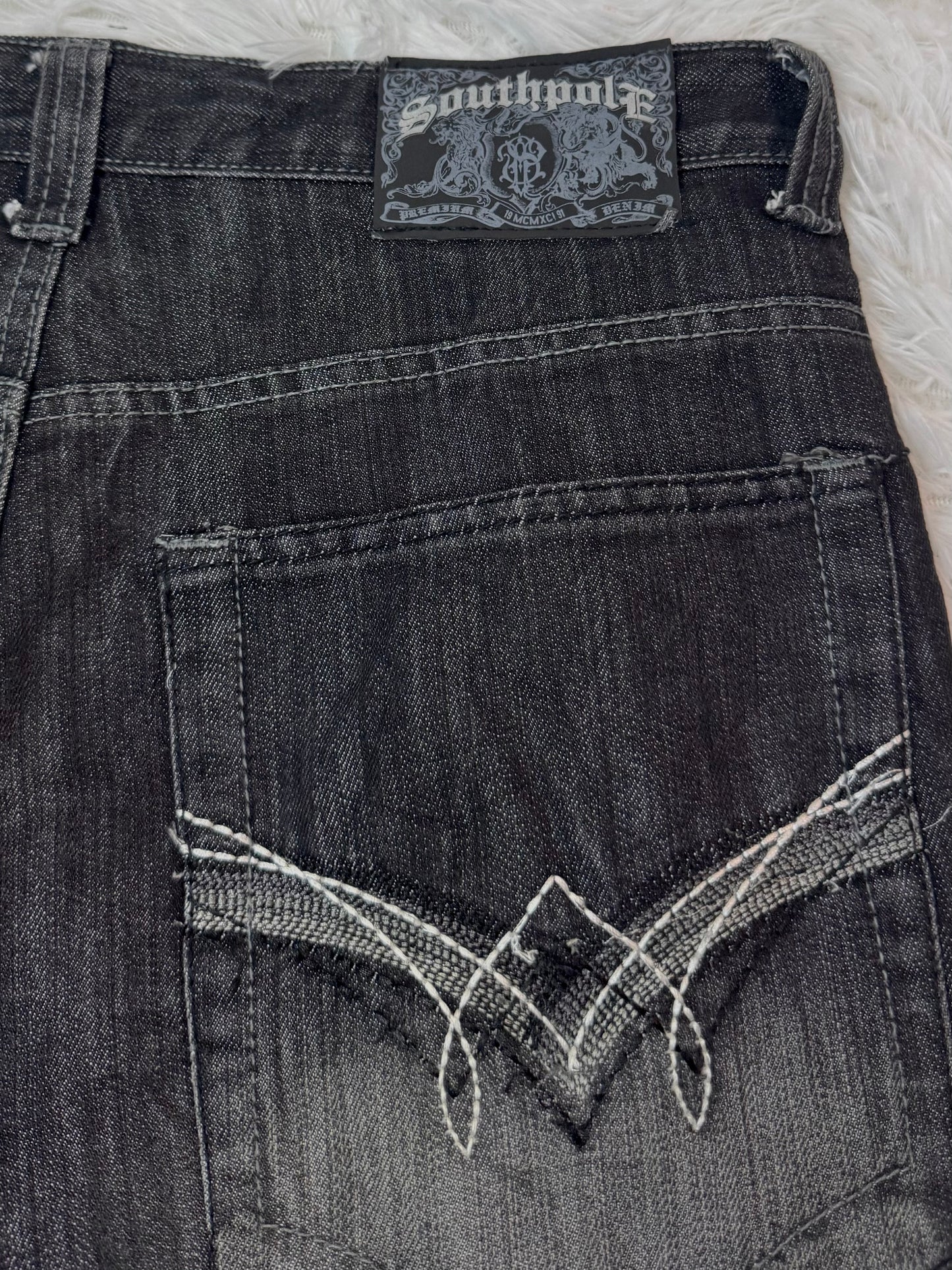 Jean Southpole Vintage – Délavage Noir / Détails Contrastés - Taille FR 44