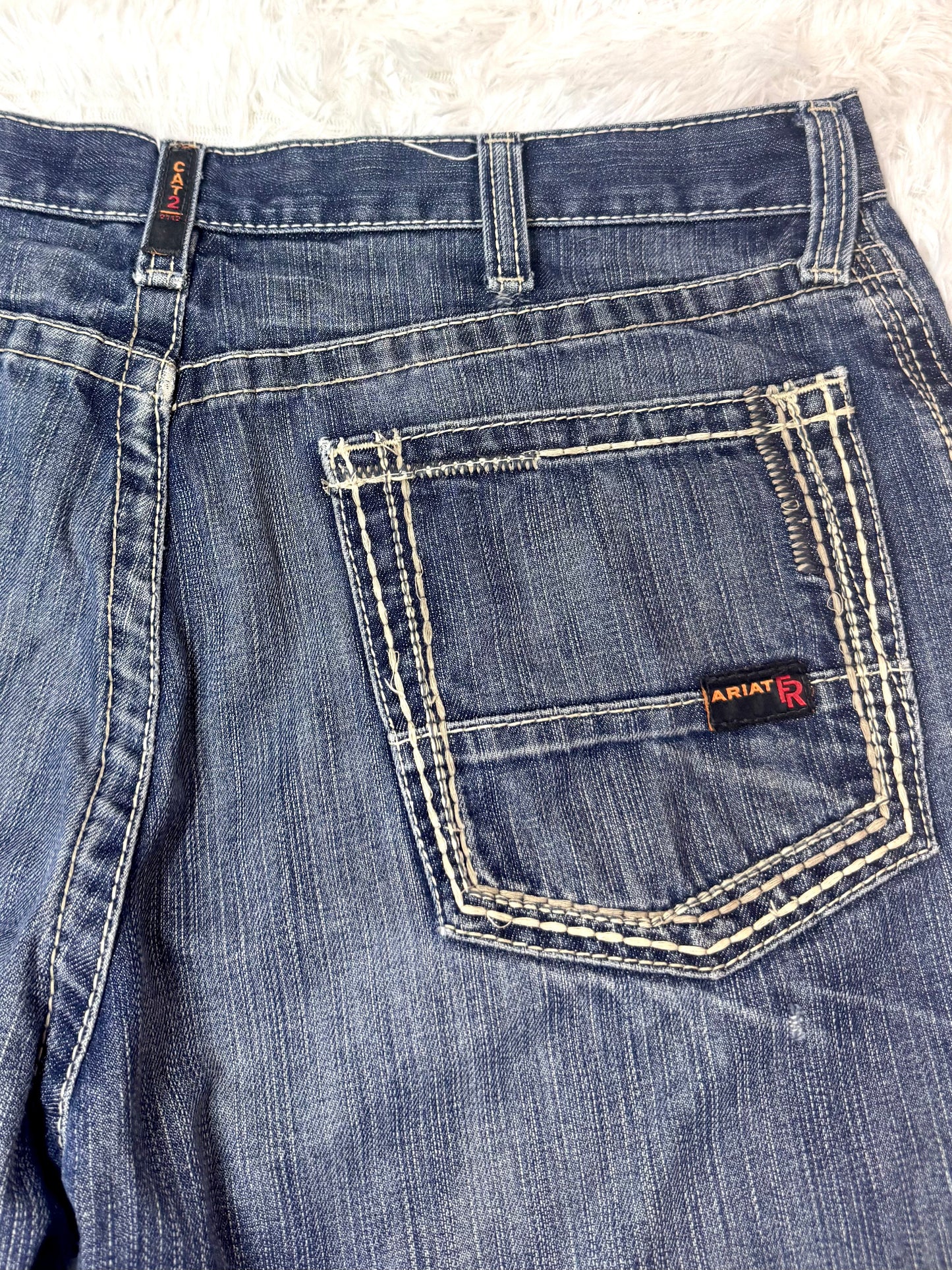 Jean Ariat FR Work M4 – Bootcut Low Rise / Délavage Bleu Usé Taille FR 48