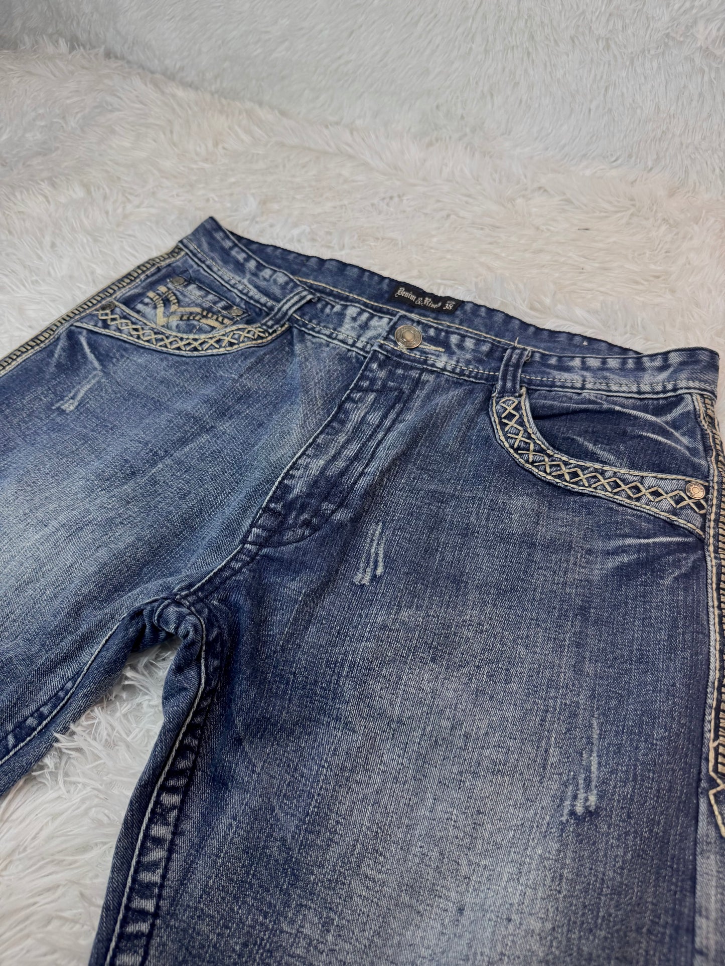 Jean Denim & Rivets – Brodé Western / Délavage Bleu Vintage - Taille FR 48